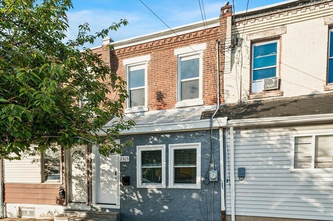 Building Photo - 2305 S 63rd St