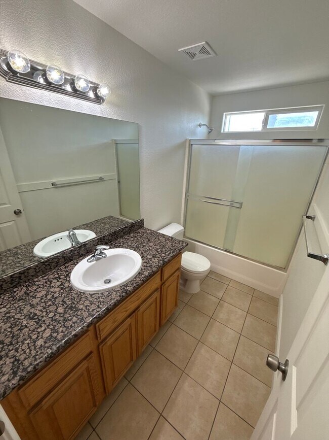 Photo - 253-255 F St Unit 255 F St. #A