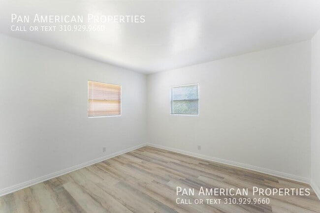 Photo - 546 W D St Unidad #D