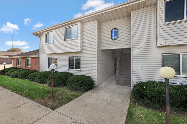 Photo - 1115 Laura Dr Unit 1