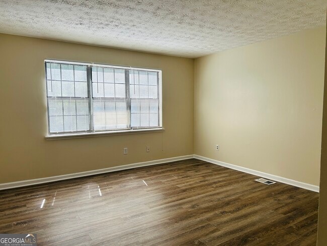 Photo - 149 Appleton Blvd Unidad C