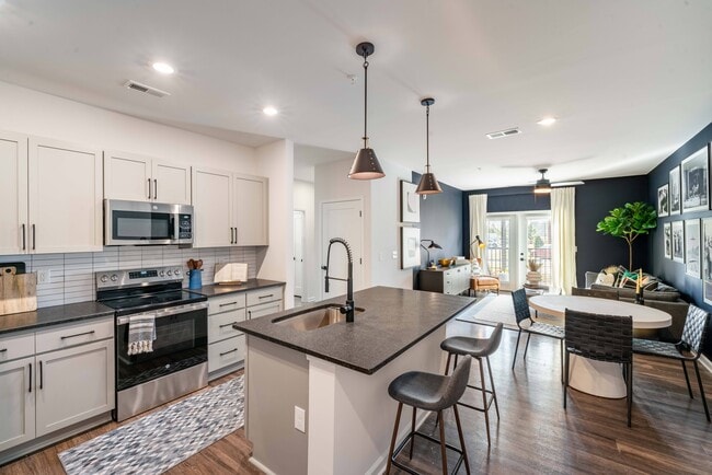 Photo - Evolve Huntersville Apartments