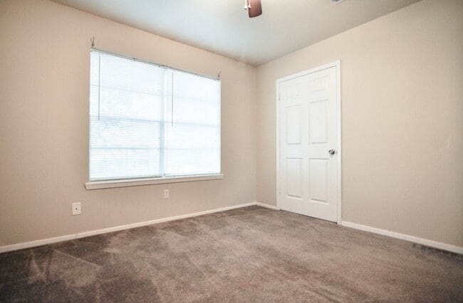 Photo - 2912 Prairie Flower Cir