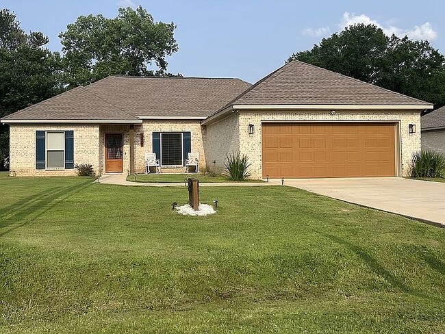 Building Photo - 118 Canton Ave