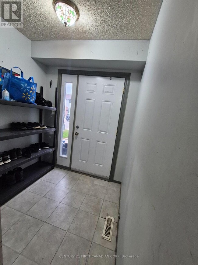 Photo - 110 Deveron Crescent