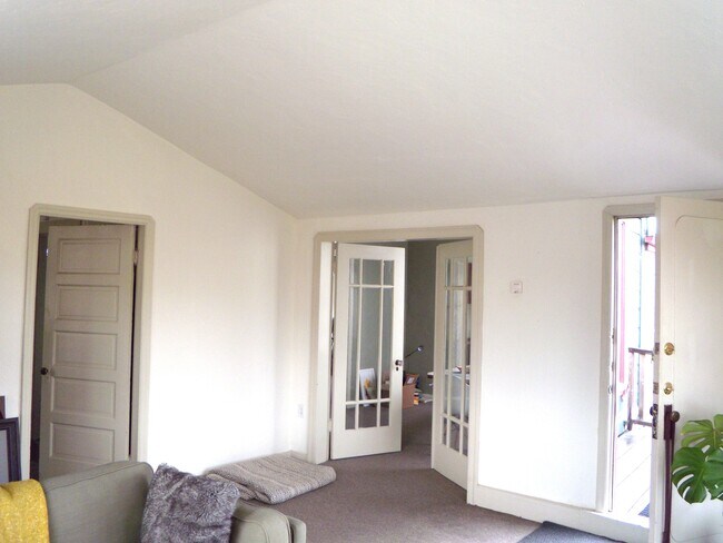 Photo - 913 Camelia St Unidad #