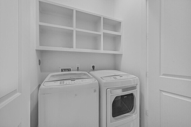 Photo - 3306 McKinney St