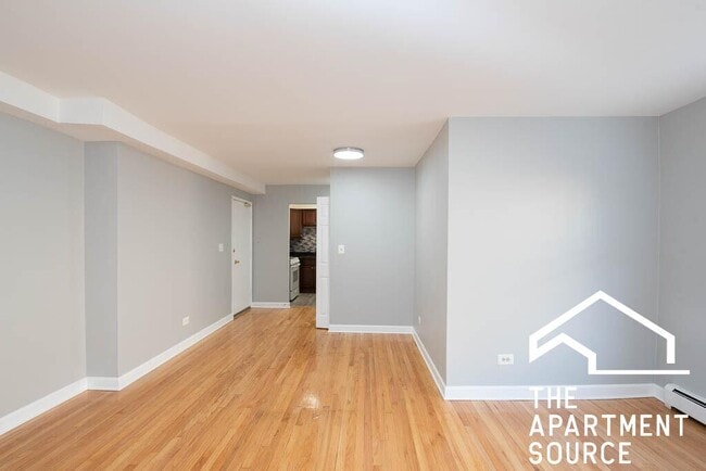 Building Photo - 6830 N Sheridan Rd Unit 350
