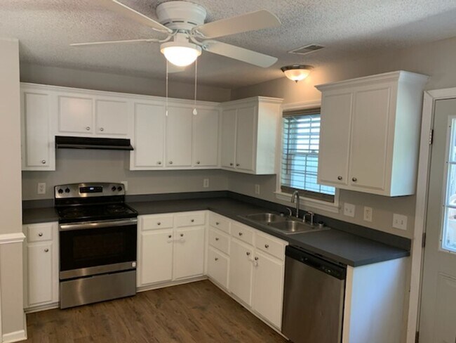 Photo - 106 Winterberry Ln Unit 106-A Winterberry Lane
