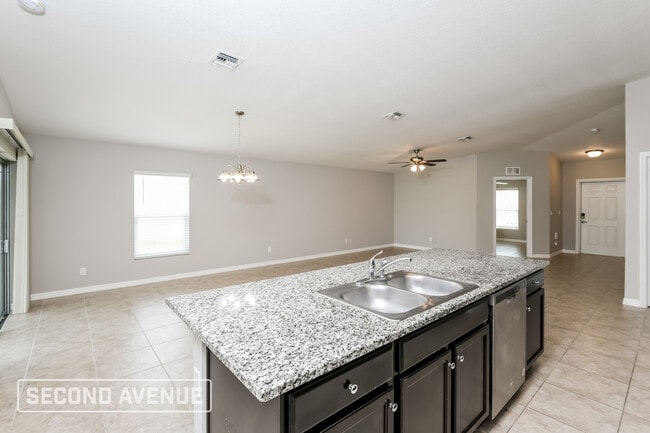 Photo - 1312 Vancouver Ave SE