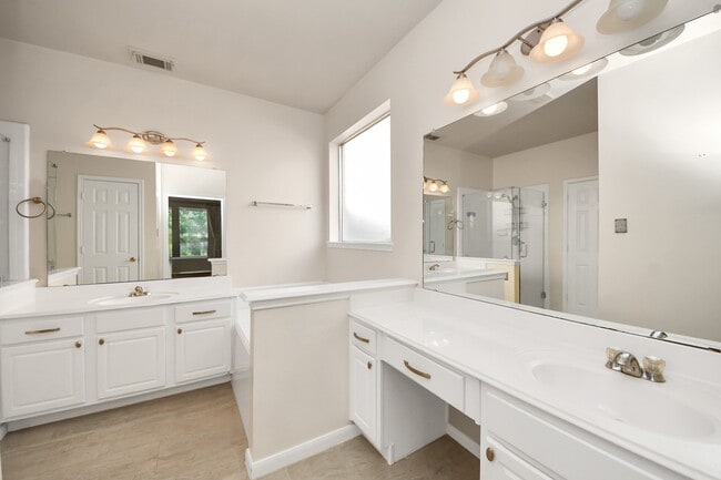 Photo - 11451 Ashford Willow