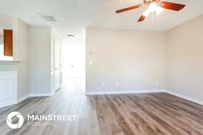 Photo - 210 Heaton Pl Trail