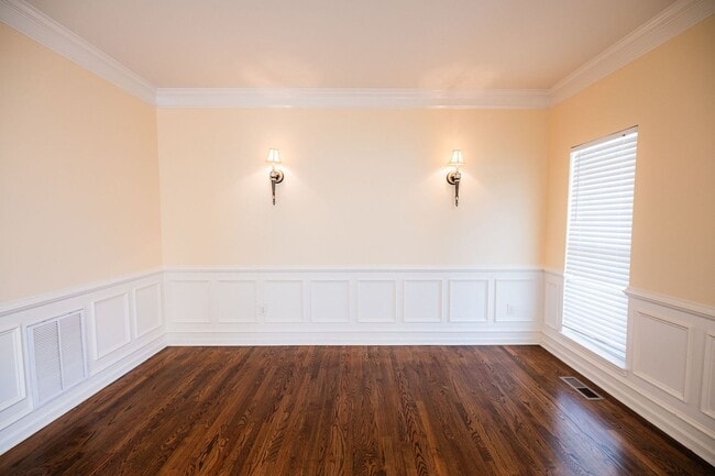 Photo - Stunning 6 bedroom 2.5 bathroom corner lot...