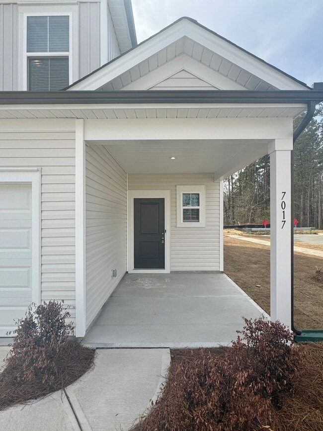 Photo - 4BR/2.5BA Two Car Garage in Element Park