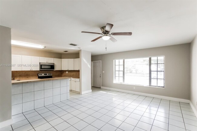 Photo - 1315 NE 203rd St