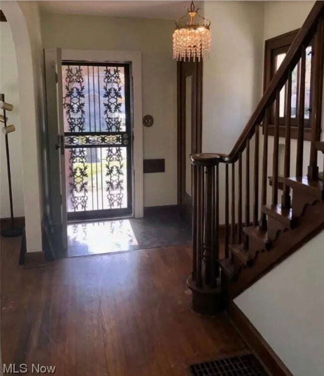 Photo - 280 Upland Ave