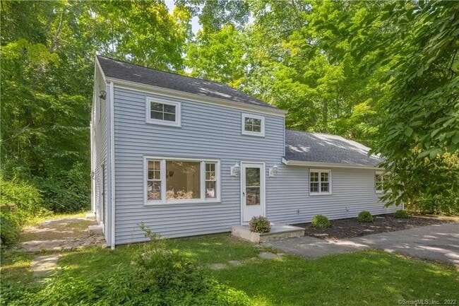 Building Photo - 12 Steep Hill Rd Rental