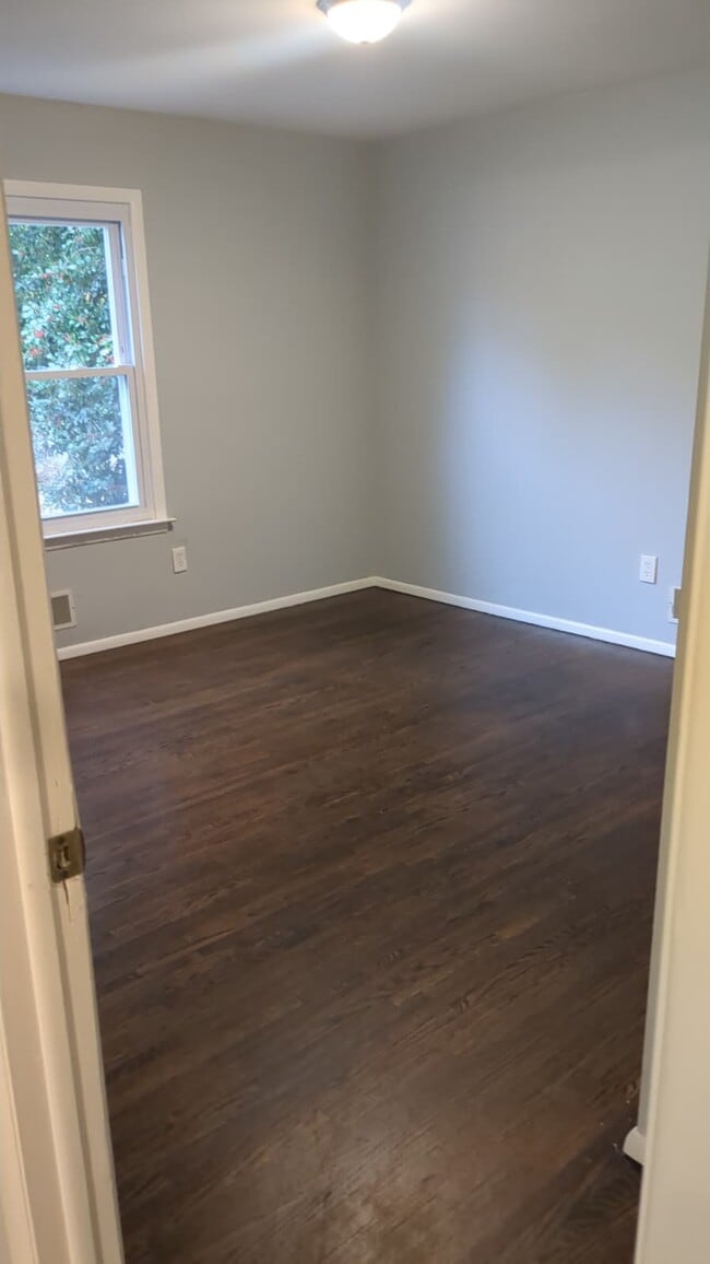 Photo - 1441 Broadway Blvd