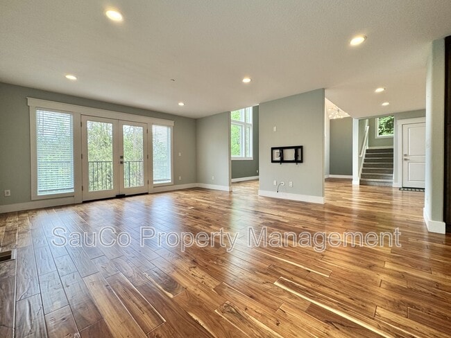 Photo - 6420 SE Mabel Ave