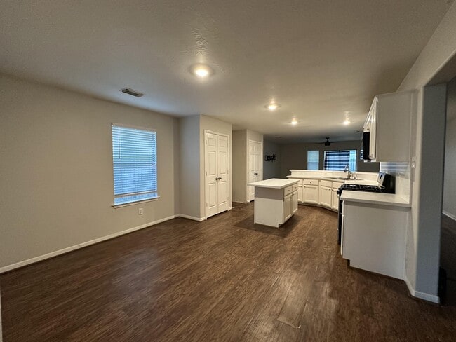 Photo - 1034 Junction Ct