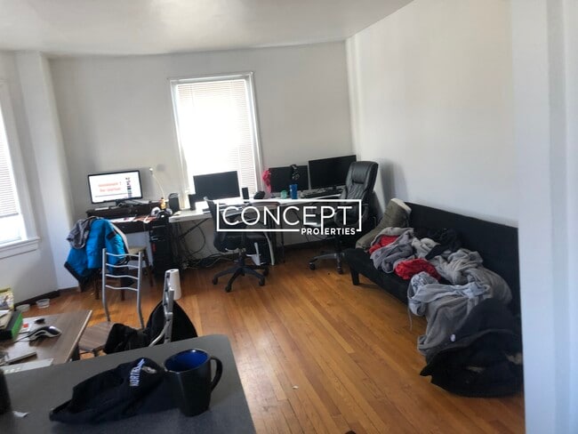 Photo - 87 Sheridan St