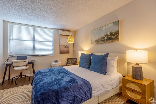 Bedroom - Club at Emerald Waters