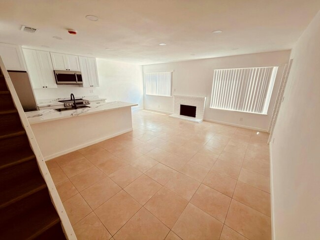 Photo - 5544 Keoncrest Cir Unit SQ1-3