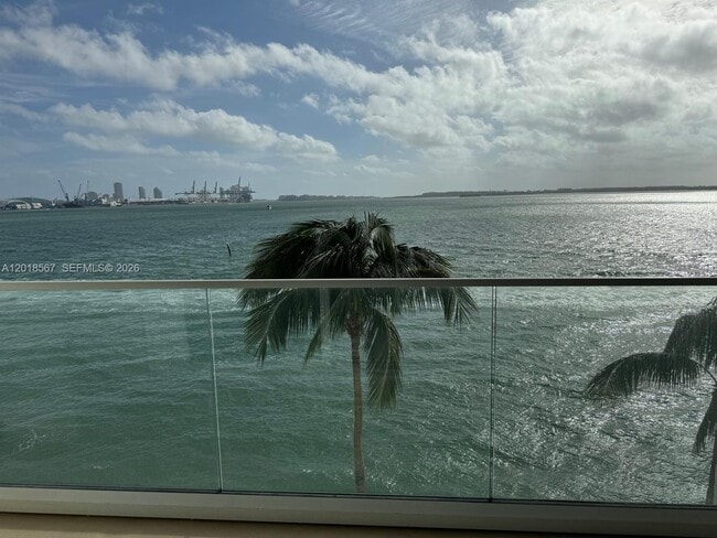 Photo - 800 Claughton Island Dr Unit 402