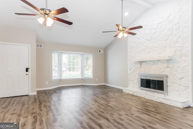 Photo - 120 Middling Ln