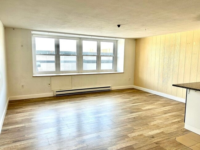 Photo - 340 Main St Unit 204