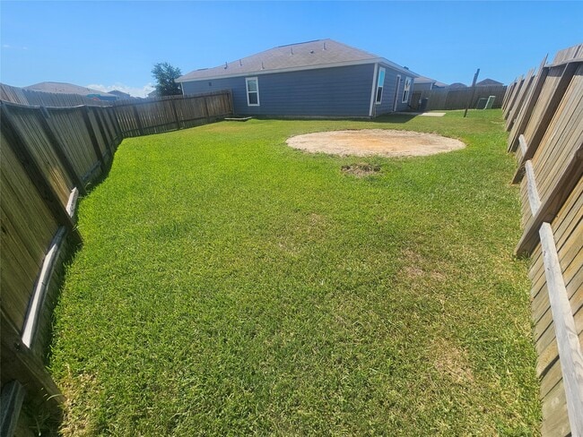 Photo - 6011 Treasure Cove Rd