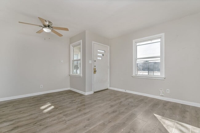 Photo - 2304 SW 8th Ave Unit 2304 SW 8th #2