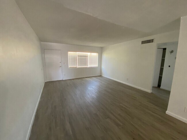 Photo - Charming 2 Bedroom, 1 Bathroom with private carport