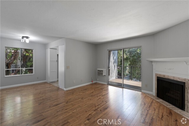 Building Photo - 1048 S Idaho St Rental