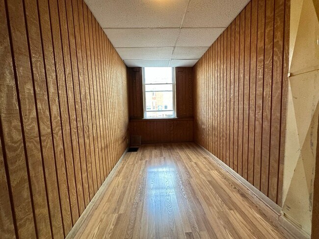 Photo - Cozy Two Bedroom Apartment! Great Oakland ... Unit 3610 #2