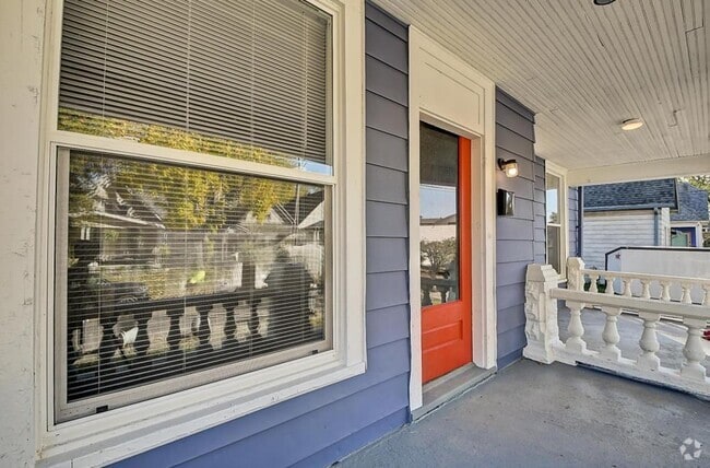 Building Photo - 1309 Wright St Rental