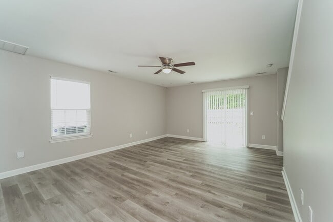 Photo - 9139 Simonton Dr