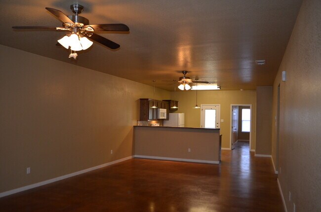 Photo - 1907Yuron Unit A-MAKE READY