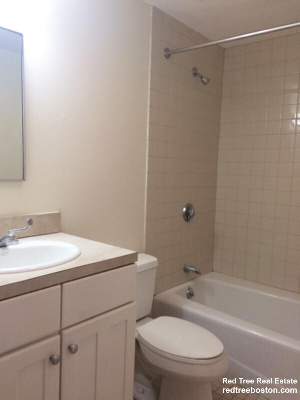 Photo - 40 Boylston St Unidad 607