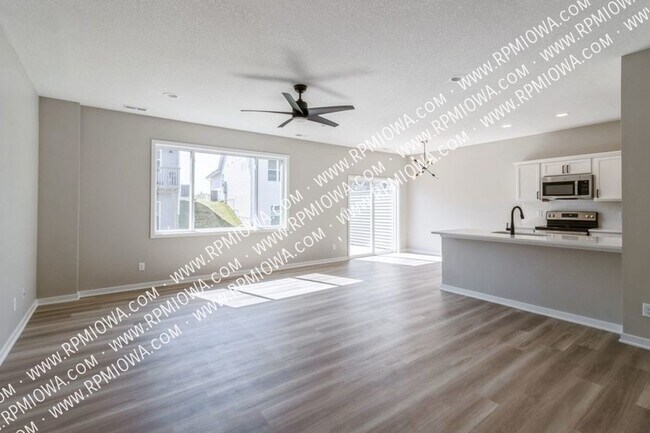 Photo - 5695 Buckthorne Dr