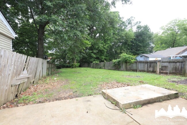 2835 Toehill Cove