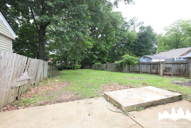Photo - 2835 Toehill Cove