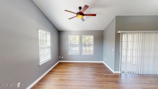 Photo - 575 Oakleaf Plantation Pkwy Unit 516