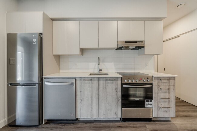 Photo - 205 Blvd. Marcel-Laurin Unité 310