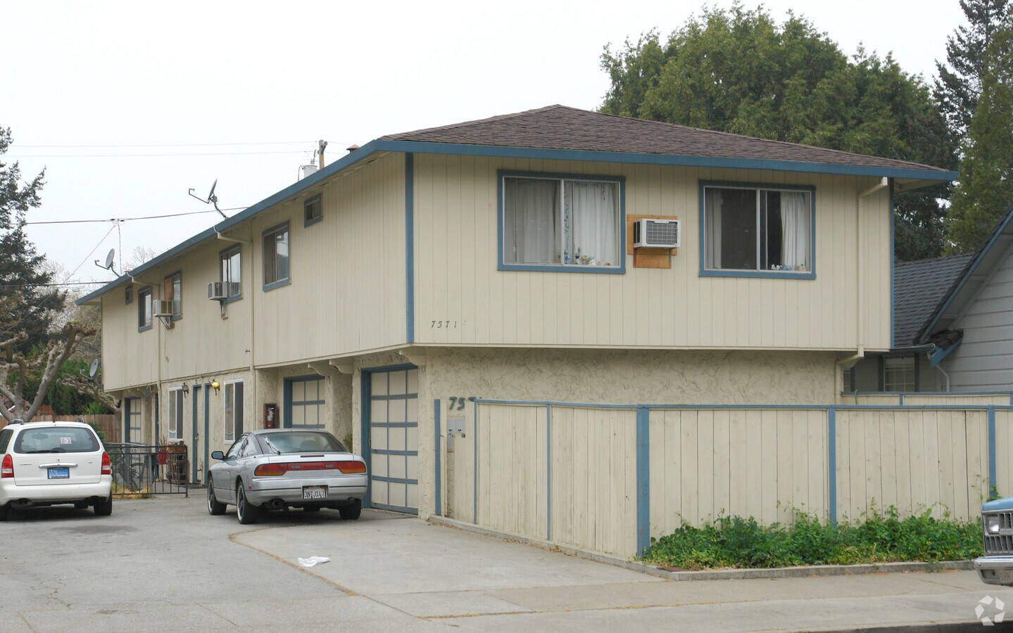 7571 Rosanna Street - 7571 Rosanna Street