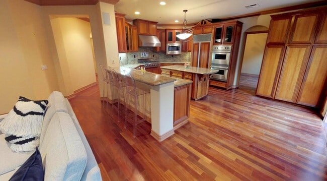 Photo - 6800 Altamor Dr