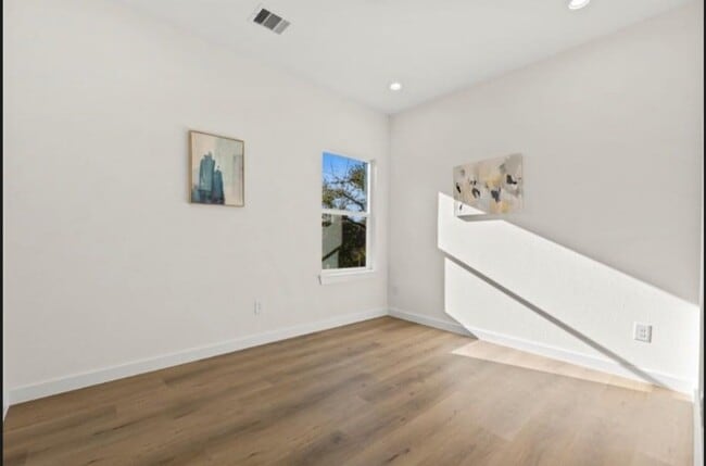 Photo - 8149 Talton St