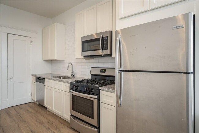 Photo - 600 Parkway Dr NE Unit 3