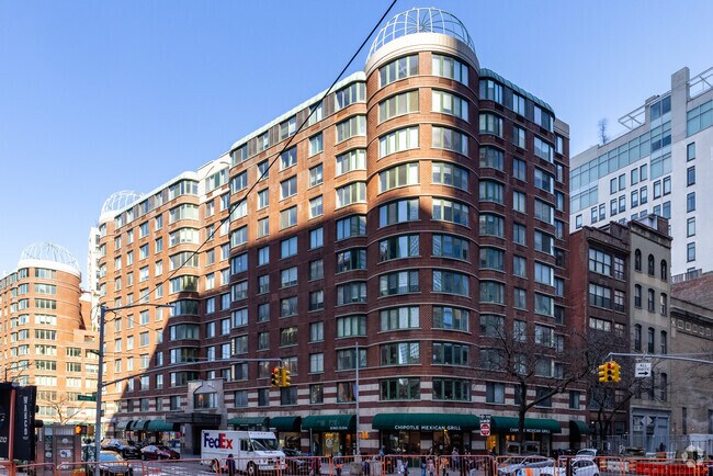 Photo - Greenwich Court