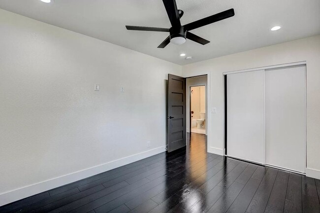 Photo - Stunning 4-bedroom, 3-bathroom House